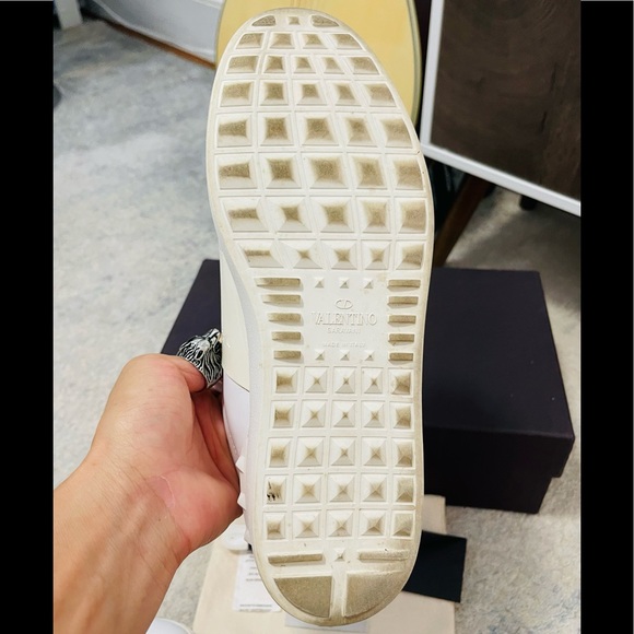 EUC Mens 8 Valentino Garavani Studded Open Low-Top Patent Leather Sneake White - Picture 14 of 16